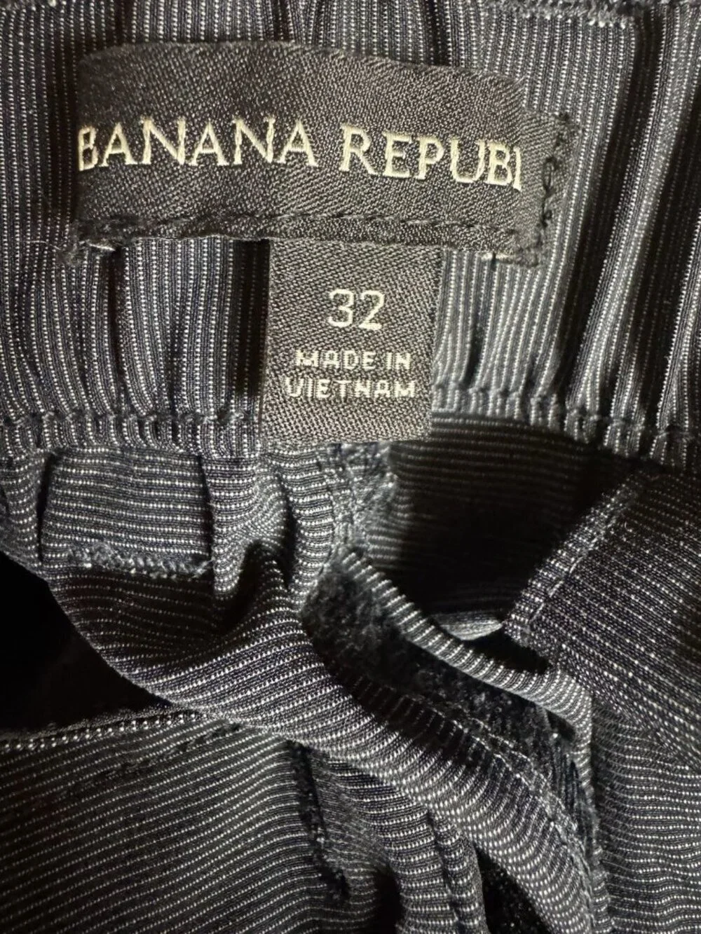 Banana Republic Gray Stretch Shorts Size 32 Elastic Waist Casual